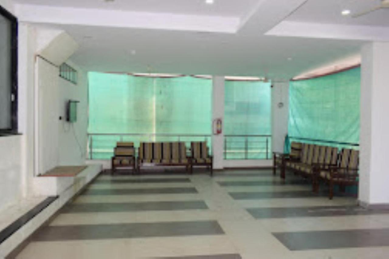 Hotel Vaibhav,Akola Zewnętrze zdjęcie